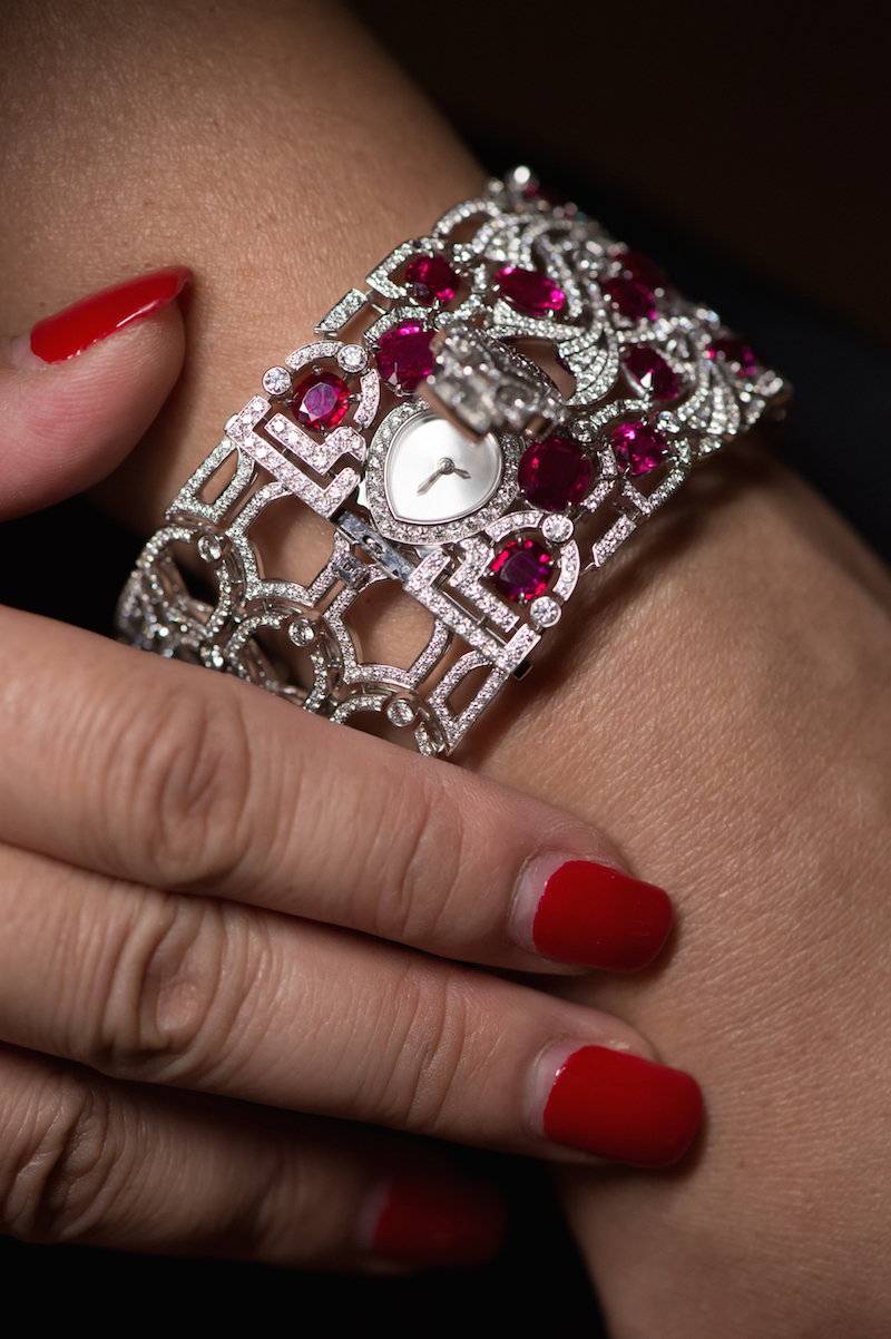 Cartier-High-Jewellery-Koinobori-Secret-Watch_2015_Wrist-Open